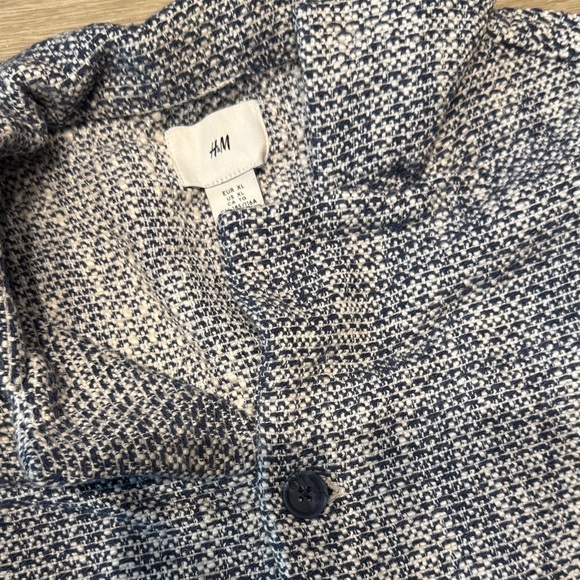 Blue and White Button-Up Shirt and Shorts Set by H&M - Picture 2 of 9